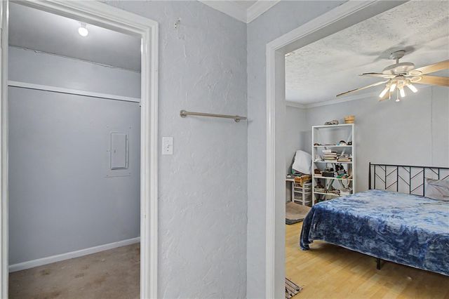 1302 Austin Avenue, College Station, TX 77845