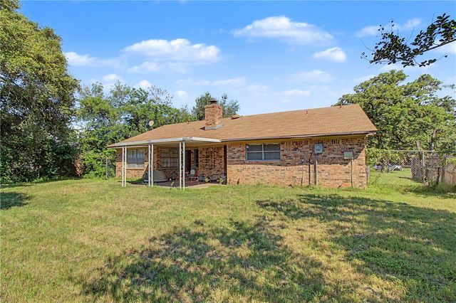 1302 Austin Avenue, College Station, TX 77845