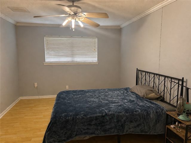 1302 Austin Avenue, College Station, TX 77845