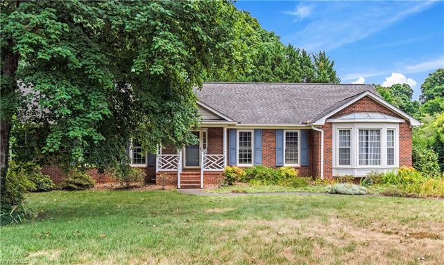 5132 Huntcliff Trail, Winston-salem, NC 27104