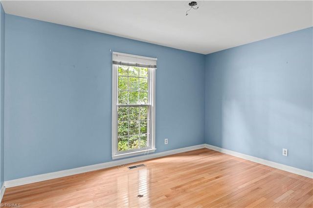 5132 Huntcliff Trail, Winston-salem, NC 27104
