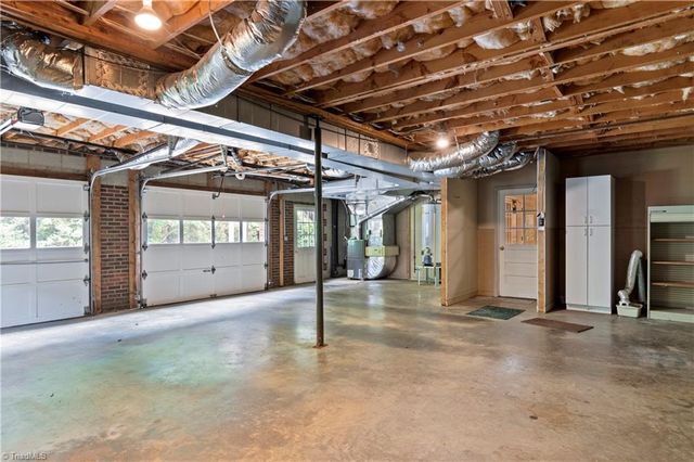 5132 Huntcliff Trail, Winston-salem, NC 27104