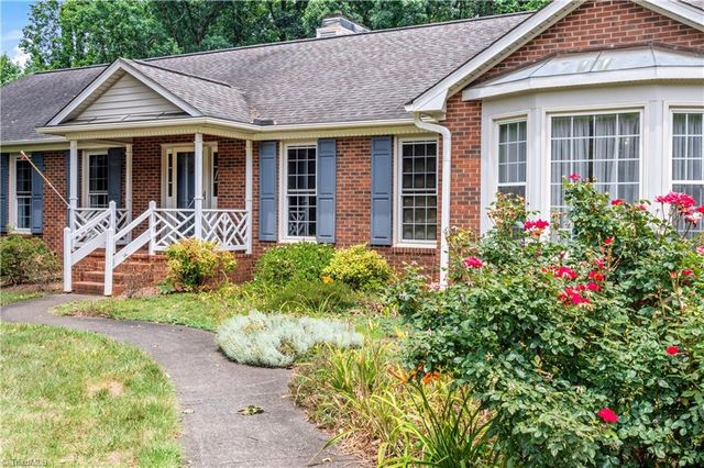5132 Huntcliff Trail, Winston-salem, NC 27104