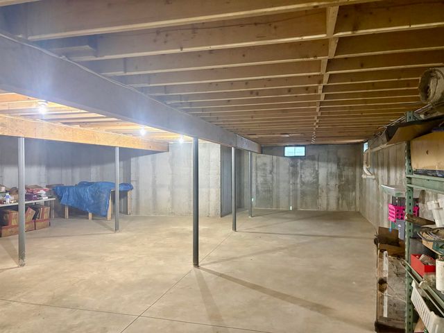 42 East Road, Greenfield, NH 03047