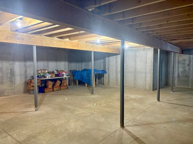 42 East Road, Greenfield, NH 03047