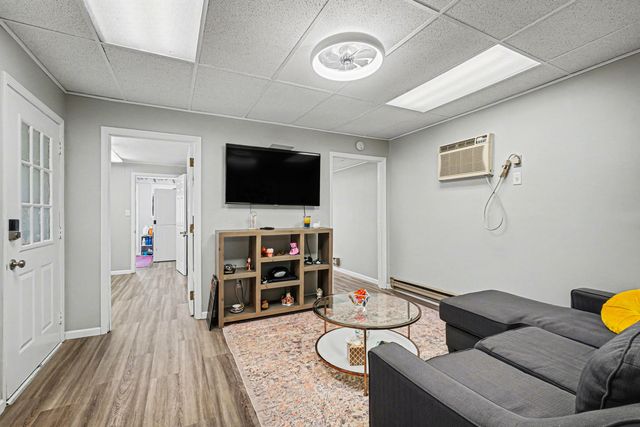 11 May Street, Elsmere, KY 41018