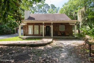 204 Winnie Trail, Brunswick, GA 31525