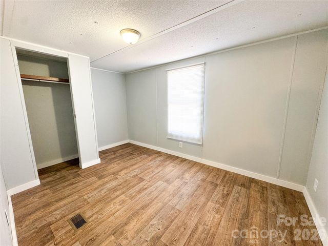 7555 Palm Tree Drive, Vale, NC 28168