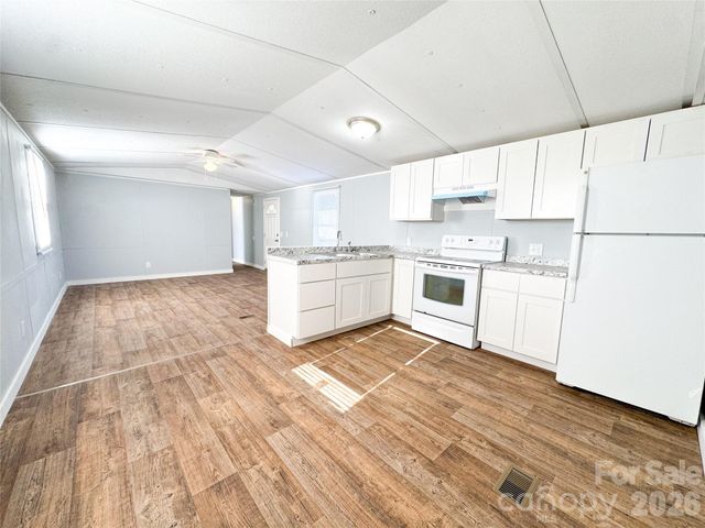 7555 Palm Tree Drive, Vale, NC 28168