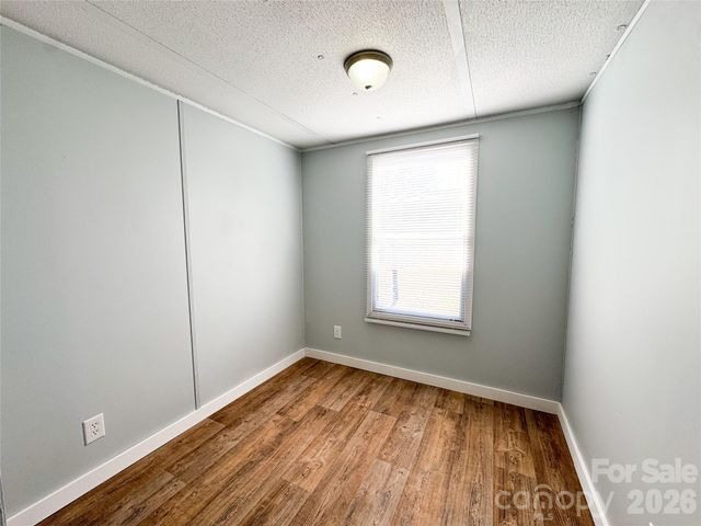 7555 Palm Tree Drive, Vale, NC 28168