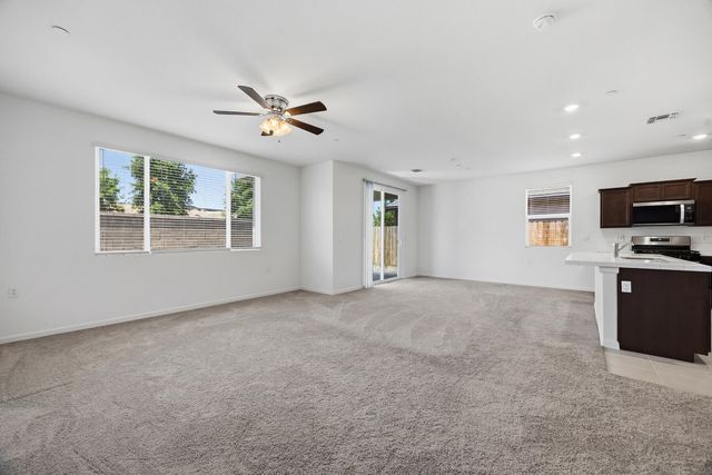 603 N Filbert Avenue, Fresno, CA 93727
