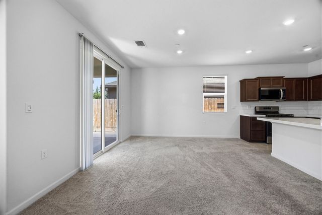 603 N Filbert Avenue, Fresno, CA 93727