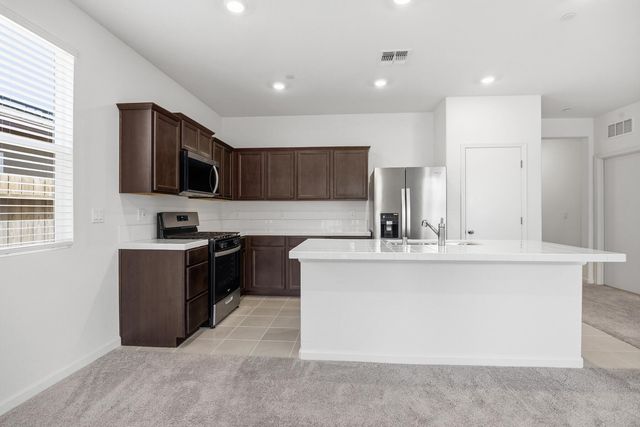 603 N Filbert Avenue, Fresno, CA 93727