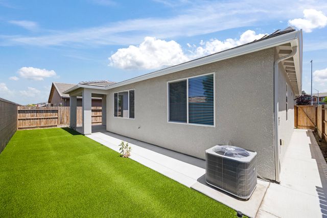 603 N Filbert Avenue, Fresno, CA 93727