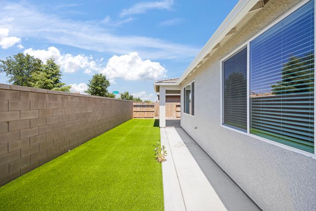 603 N Filbert Avenue, Fresno, CA 93727