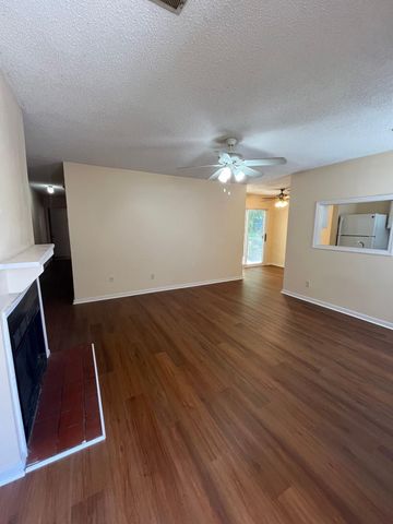 101 Freehold Circle Unit B, Goose Creek, SC 29445