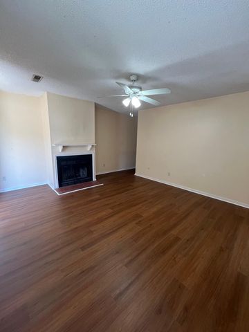 101 Freehold Circle Unit B, Goose Creek, SC 29445