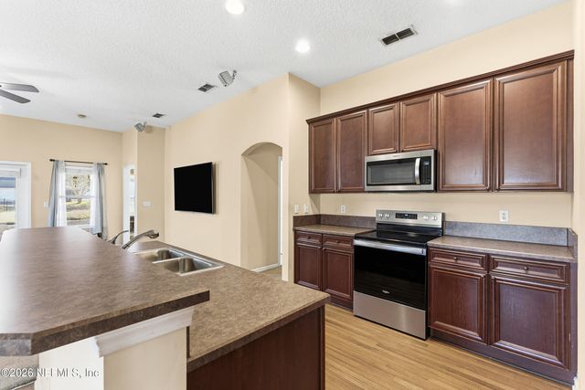 3346 IVYBRIDGE Court, Jacksonville, FL 32226