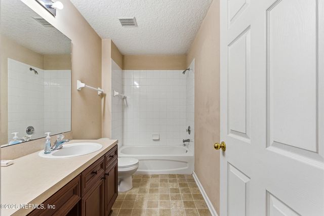 3346 IVYBRIDGE Court, Jacksonville, FL 32226