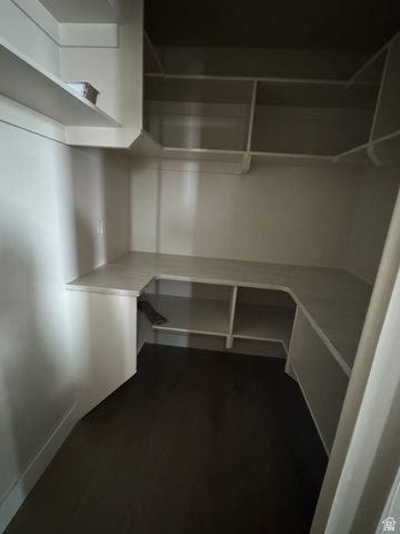 2524 W 2950 N, Farr West, UT 84404