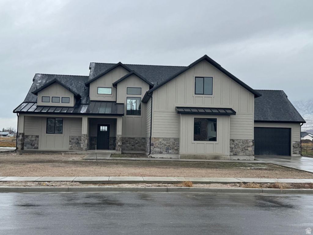 2524 W 2950 N, Farr West, UT 84404