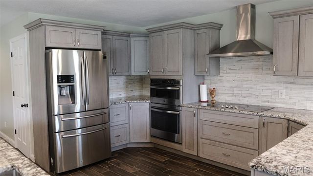 3215 Timber Ridge Road, Palmyra, MO 63461