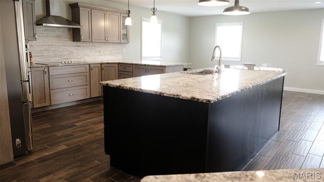 3215 Timber Ridge Road, Palmyra, MO 63461