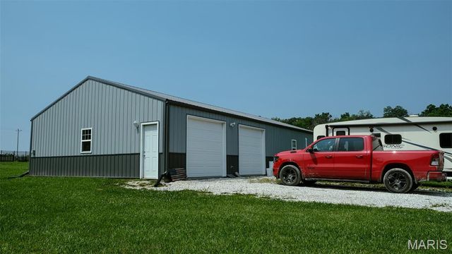 3215 Timber Ridge Road, Palmyra, MO 63461