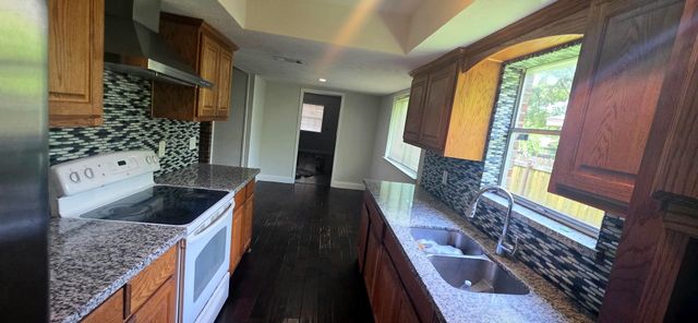 1018 Rockledge Drive, Garland, TX 75043
