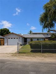 2285 La Verne, Oceano, CA 93445