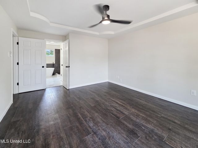 353 Plum Point Cove, Southaven, MS 38671