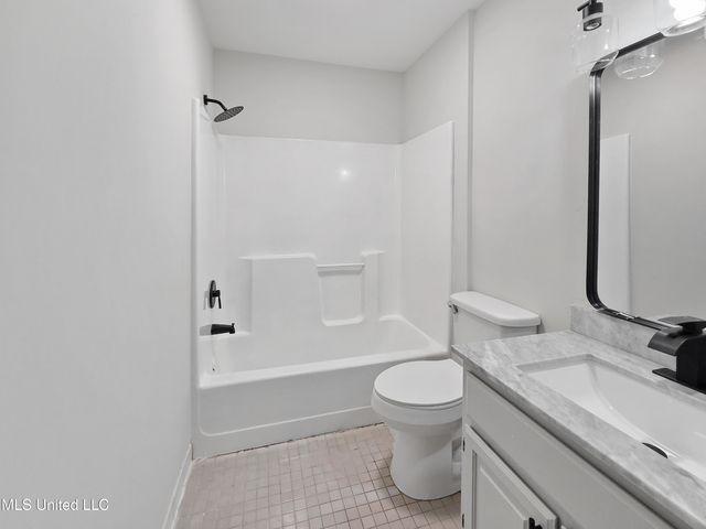 353 Plum Point Cove, Southaven, MS 38671