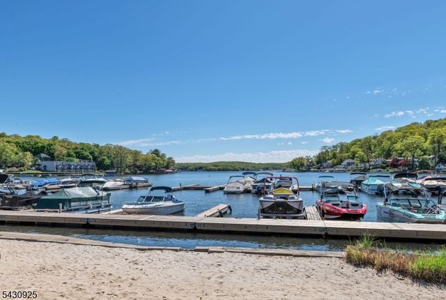 460 RIVER STYX ROAD, Hopatcong Boro, NJ 07843