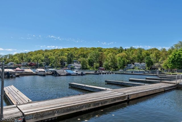 460 RIVER STYX ROAD, Hopatcong Boro, NJ 07843