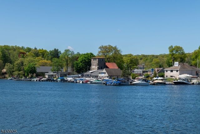 460 RIVER STYX ROAD, Hopatcong Boro, NJ 07843