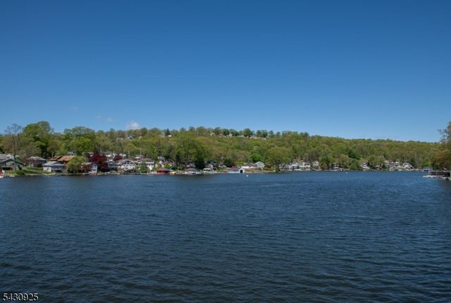 460 RIVER STYX ROAD, Hopatcong Boro, NJ 07843