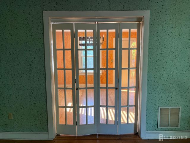 45 Old New Road, South Brunswick, NJ 08852