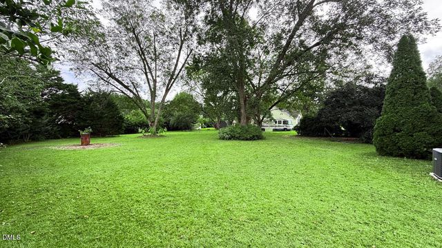 86 Troy Drive, Clayton, NC 27520