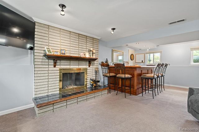 43057 Bond Court, Sterling Heights, MI 48313