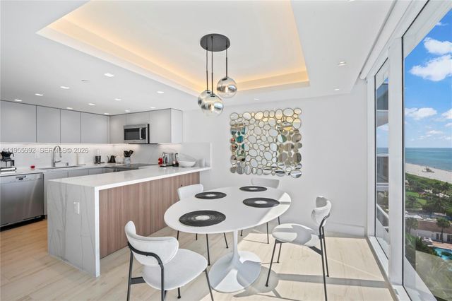 2401 Collins Ave 1402, Miami Beach, FL 33140