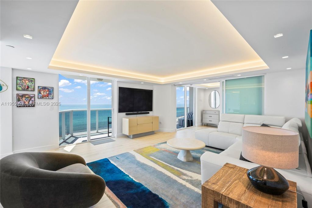 2401 Collins Ave 1402, Miami Beach, FL 33140