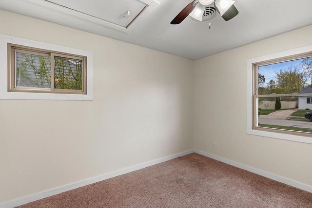 6419 Verona COURT, Milwaukee, WI 53219