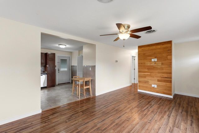 6419 Verona COURT, Milwaukee, WI 53219