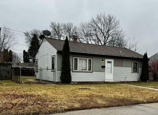 6419 Verona COURT, Milwaukee, WI 53219