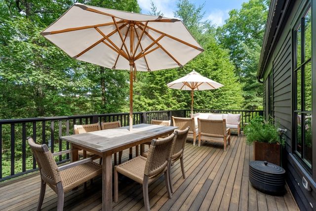 34 Hilltop Rd, Weston, MA 02493