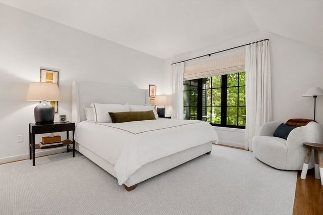 34 Hilltop Rd, Weston, MA 02493