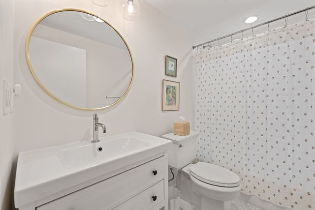 34 Hilltop Rd, Weston, MA 02493