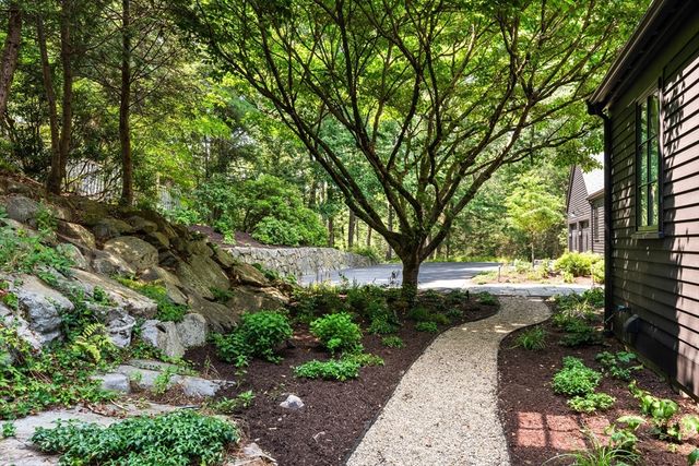34 Hilltop Rd, Weston, MA 02493