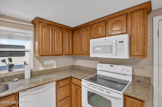 16080 Crestview Drive, Gulfport, MS 39503