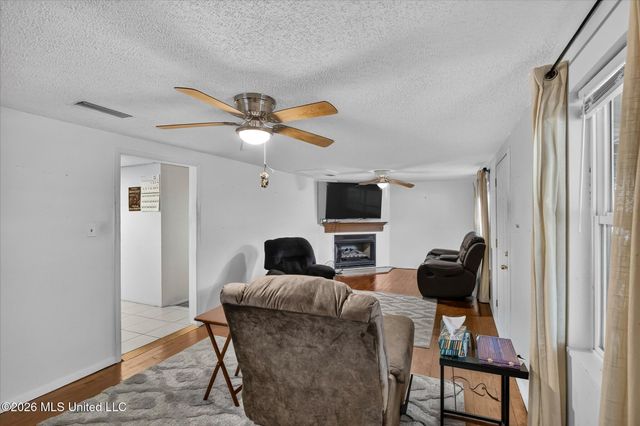 16080 Crestview Drive, Gulfport, MS 39503